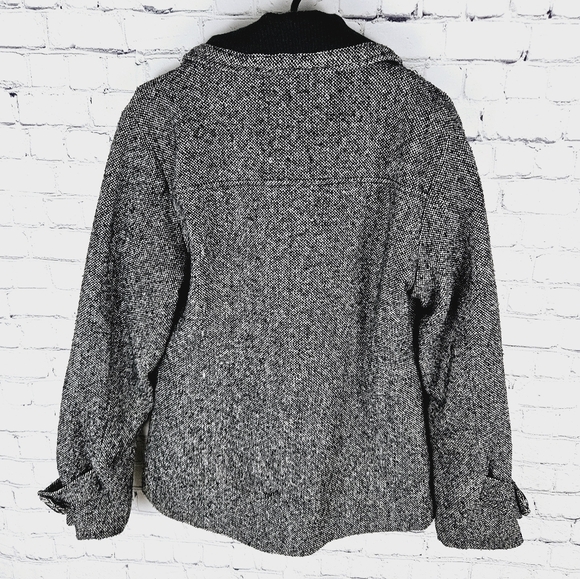 POWDER ROOM | double breasted lined boucle pea coat - Picture 2 of 12